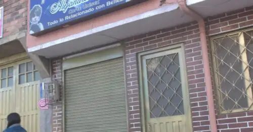 PELUQUERIA ALEJANDRO´S STILOS PELUQUERIA ALEJANDRO´S STILOS